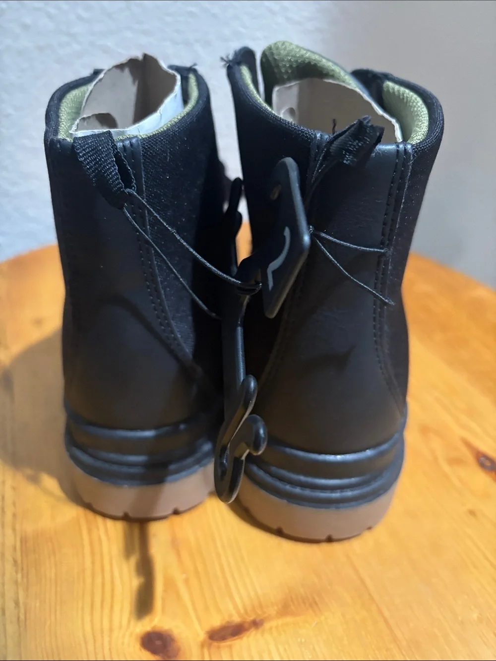 wonder nation Black Girls Lace-Up Utility Boots 2 NWT